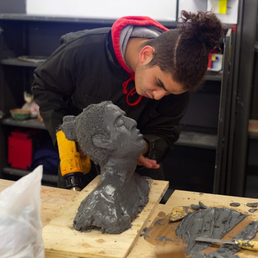 Escultura: procesos y materiales