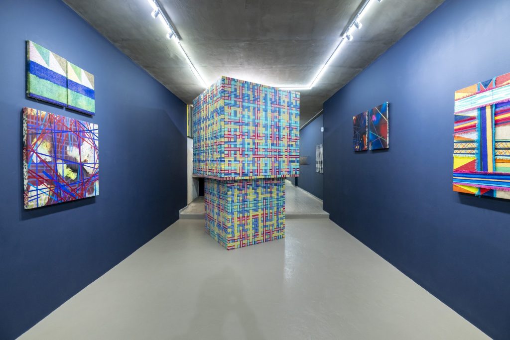 David Julián Cortés presenta su nueva exposición en la Galería SKETCH: Un todo con partes separadas que conservan su identidad